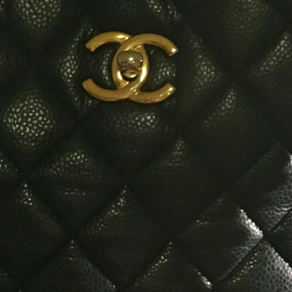 Quilted Caviar Chanelbag - Picture 2 of 3